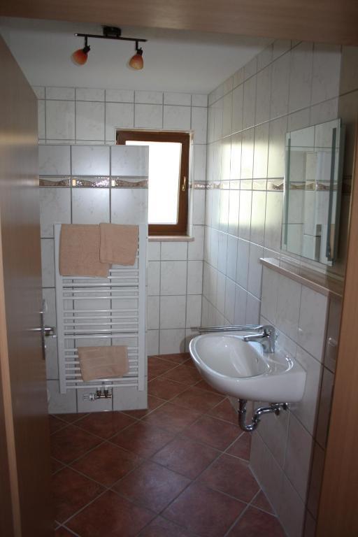 Landgasthof Haagen Schwabhausen bei Dachau Стая снимка